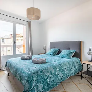 https://appartement-deux-chambres-sur-le-vieux-port.fr-provencehotel.com
